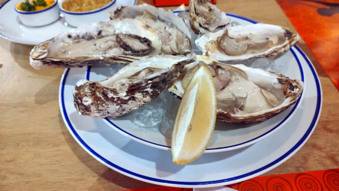 Ostras enormes, vindas do Ribeirão da Ilha, em Florianópolis. 