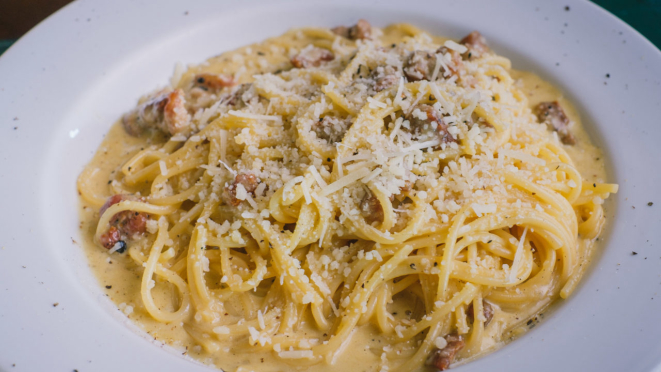 Spaghetti à carbonara no Casa Itália. 