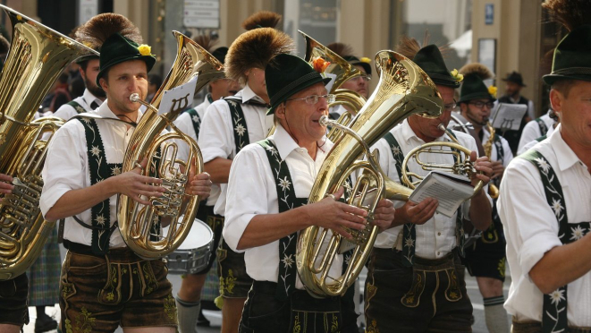 Apresentações tradicionais farão parte da programação da Oktober Curitiba 