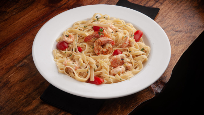 O Spaccio RAR serve comida tradicionalmente italiana.