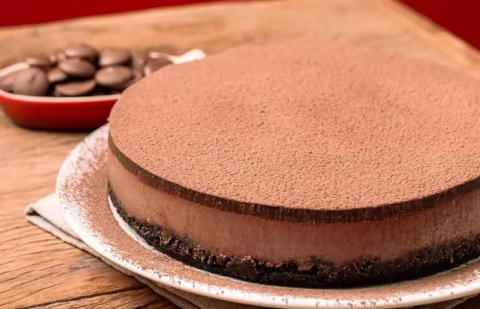 Saiba como preparar um cheesecake de chocolate para o fim de semana