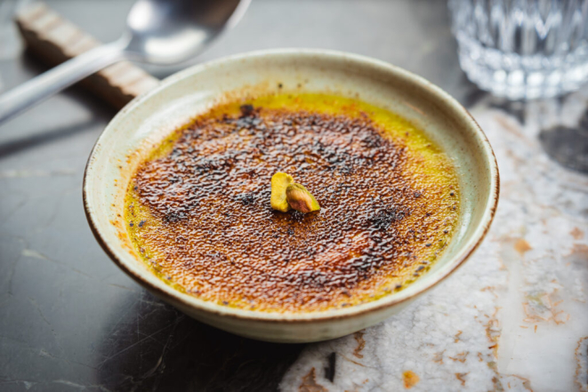 Crème brûlée de pistache, do Romeo Cucina. Foto: Priscilla Fiedler