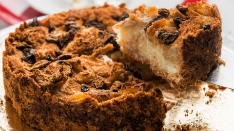 O que é bom pode ficar melhor! Conheça a torta de rabanada do chef Lucas Corazza