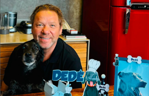 Amigo do 'Dedé', chef Claude Troisgros escreve prefácio de livro sobre cachorros