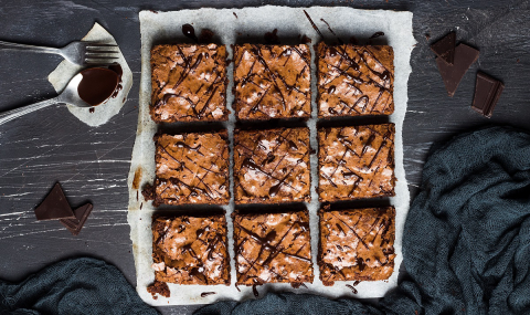 Para celíacos e intolerantes ao glúten: saiba como preparar um brownie sem farinha