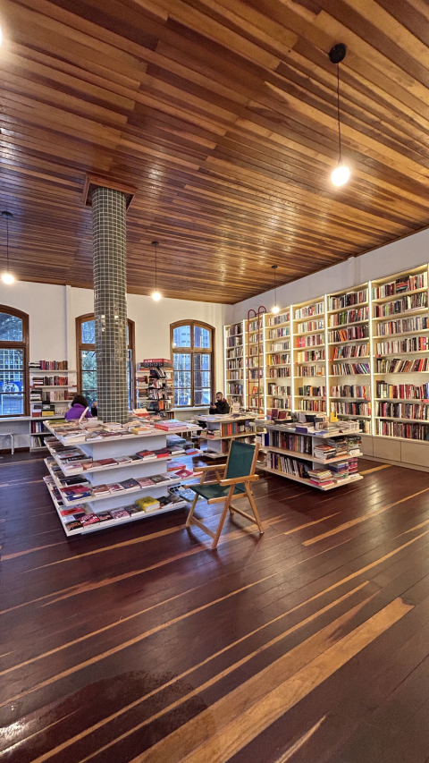 Telaranha – Livraria, Café & Editora