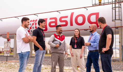 Gaslog celebra 20 anos com foco em atendimento personalizado e inovação