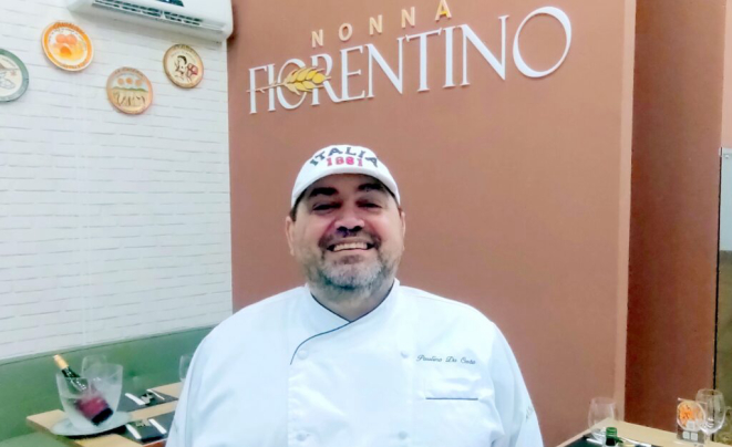 O chef Paulino da Costa está completando um ano à frente do Nonna Fiorentino. | Foto: Anacreon de Téos