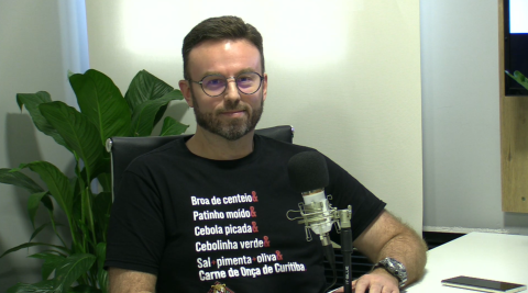 Na Mesa com Dani: Carne de Onça é tema de podcast com Rafael Kula