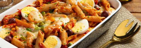 Domingo é dia de massa. Saiba como preparar macarrão português de forno