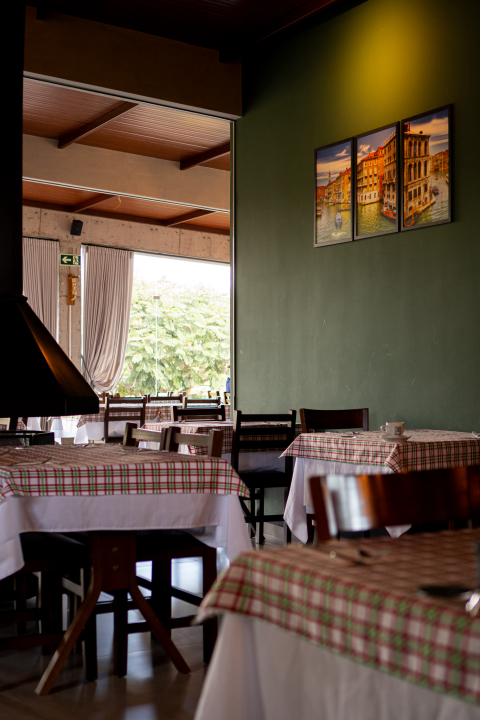 Chris Trattoria