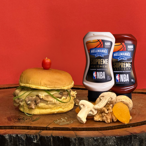 Cervejaria Nut Bier apresenta Le Bleu 98 e Japão Umami Burger no CWBurguer 2026