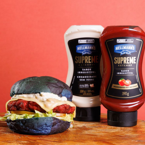 Estação Chelsea participa do CWBurguer com O Enigma do Choripan Argentino e Relíquias do Shawarma