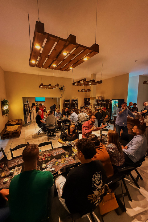 Cardof Bistrô Wine & Beer