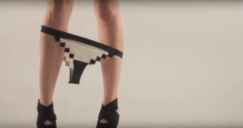 Lingerie nerd: conheça a calcinha pixelizada 8-bit