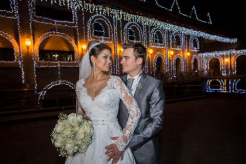 FELIZES PARA SEMPRE: Christine Fernandes da Silva Stawinski e Fabio Stawinski