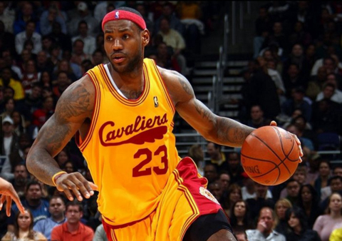 Cinco dicas de estilo que aprendemos com o jogador da NBA LeBron James
