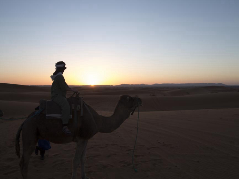 No Marrocos, a experiência única de dormir sob as estrelas do Saara
