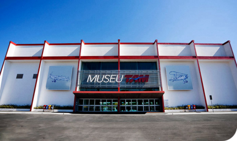 Crise obriga TAM a fechar museu de aviões, único do gênero no Brasil