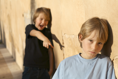 Sinais ajudam pai a identificar filho que pratica bullying