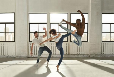 Colcci lança Extreme Power, jeans com tecnologia que permite mais movimento