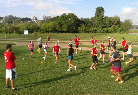 Academia promove aulas de corrida no Parque Barigui