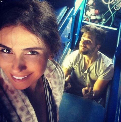 Giovanna Antonelli publica foto com Bruno Gagliasso durante a gravação da nova novela “Sol nascente”