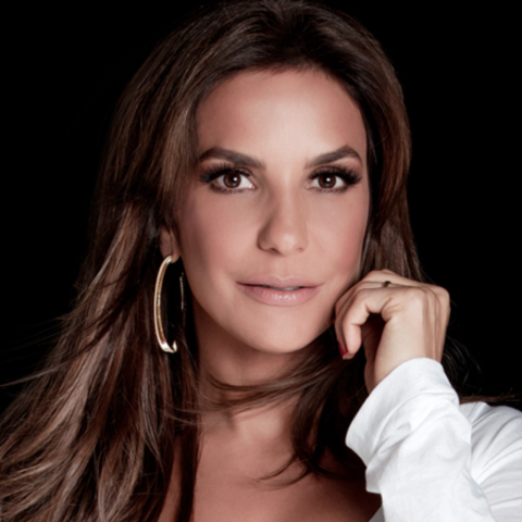 Ivete Sangalo convida casal gay agredido para assistir show com tratamento VIP