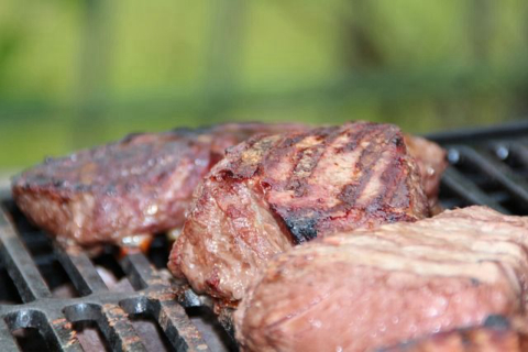 Como parar de comer carne pode afetar seu organismo?