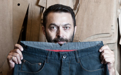 Depois de 30 anos de carreira, Roberto Arad abandona a moda