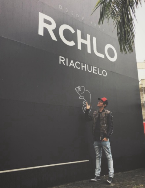 YouTuber Christian Figueiredo cria coleção para Riachuelo