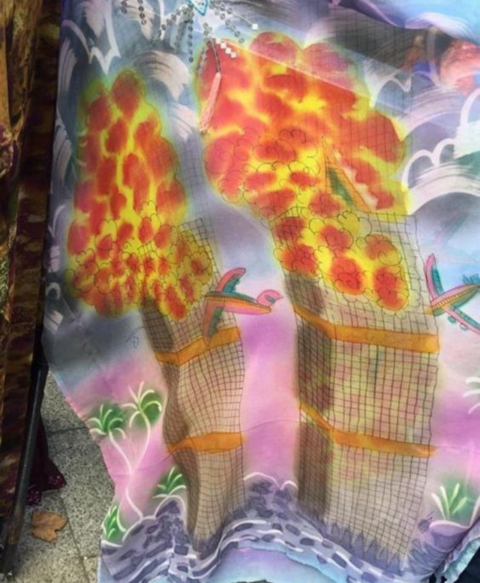Vestido com estampa de atentado de 11 de Setembro choca londrinos