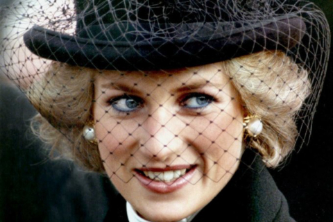 Ícone fashion, Lady Di ganha exposição 20 anos após a sua morte