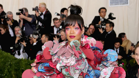 Cores básicas, decotes e ousadia. O que marcou o Met Gala 2017