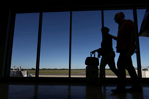 Estudo mostra como economizar até 32% em passagens aéreas
