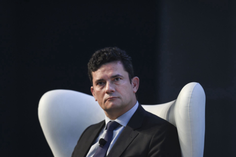 Brasileiros desembolsam R$ 14 mil em pacote de turismo para ver Moro em Nova York