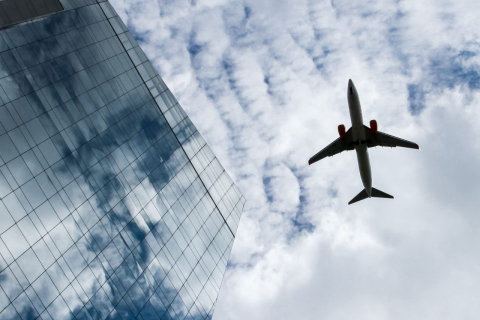 Preço de passagens aéreas aumentou 8% no primeiro trimestre; mas dá para pagar menos