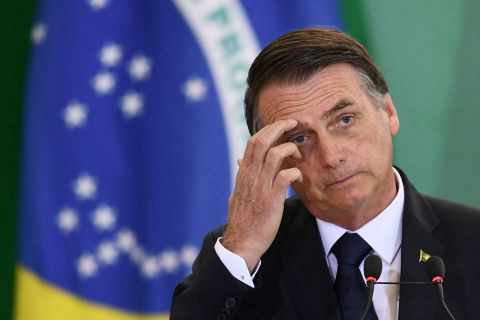 Risco de cirurgia de reversão da bolsa de colostomia de Bolsonaro é alto