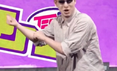 Mãe faz alerta após encontrar dicas de suicídio em vídeo infantil publicado no YouTube