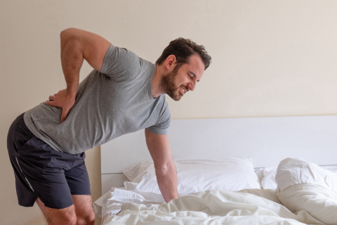 Quando as costas travam, relaxante muscular pode trazer mais complicações