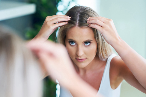 Cabelo branco antes dos 30 anos indica estresse e falta de vitaminas