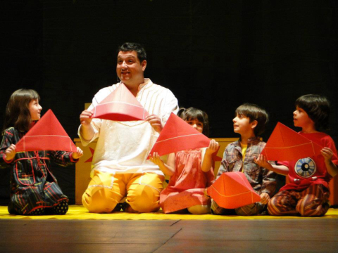 Grupo Tupi Pererê encanta crianças com arte e música; conheça o projeto