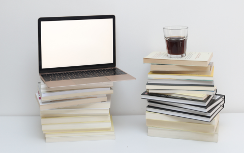 Conheça três clubes de leitura gratuitos e online para participar