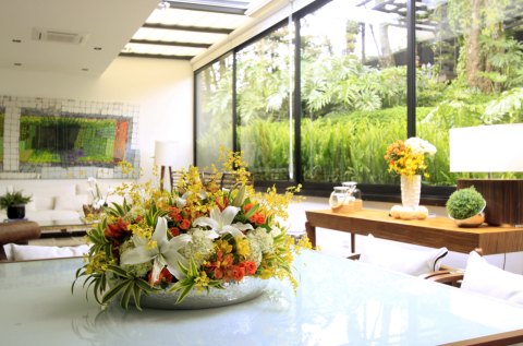 Empresas curitibanas oferecem serviço de assinatura de flores. Saiba como funciona