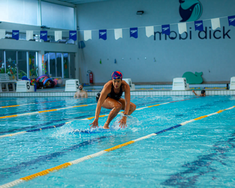 Surf sem mar? Temos! Saiba onde aprender a surfar em Curitiba