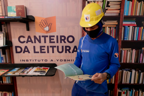 Construtora disponibiliza canto de leitura para colaboradores e familiares