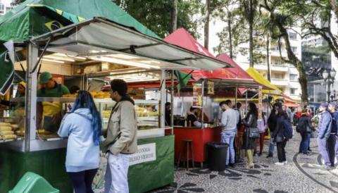 Guia das feiras de inverno no Centro de Curitiba