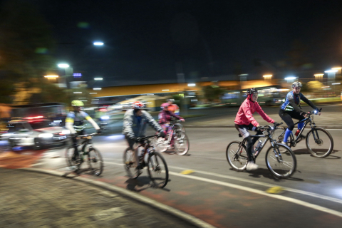 Pedala Curitiba tem programação de passeios noturnos pelos bairros em agosto