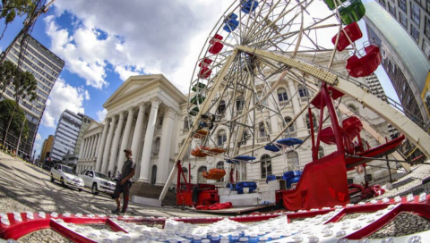 Curitiba terá roda-gigante e carrosséis em pontos turísticos para aniversário da cidade