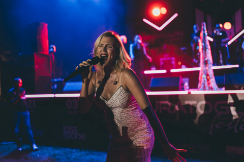 Turnê de 20 anos de carreira de Joss Stone terá show em Curitiba